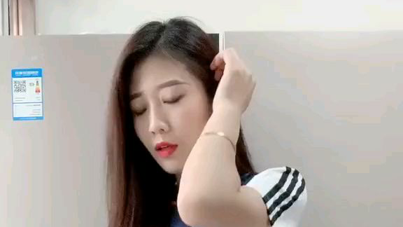 你每天醒来打开得第一个app是什么?
